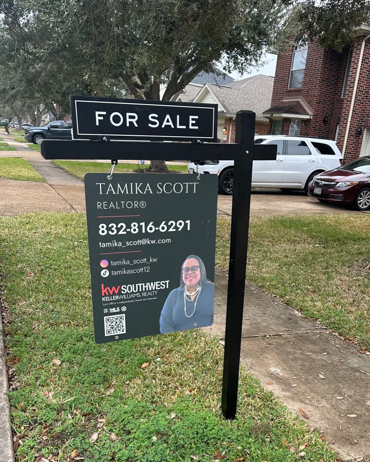 Custom for-sale yard sign for realtor Tamika Scott